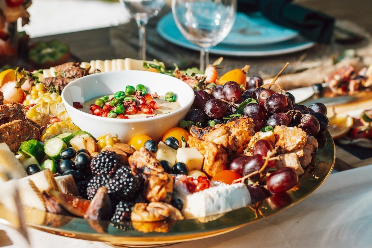 circular-charcuterie-board