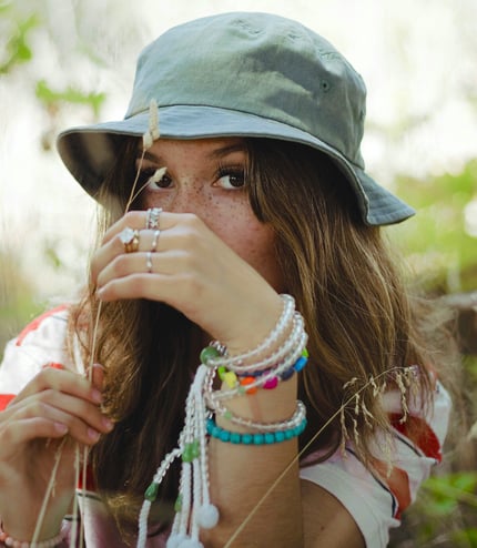 coconut-girl-aesthetic-bucket-hat-beaded-jewelry