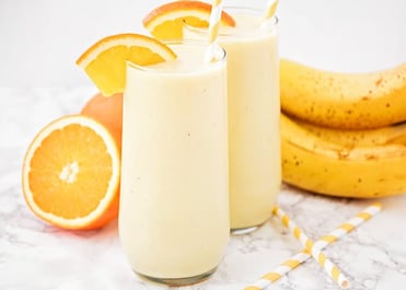 orange_creamsicle_smoothie_orange-slices-min