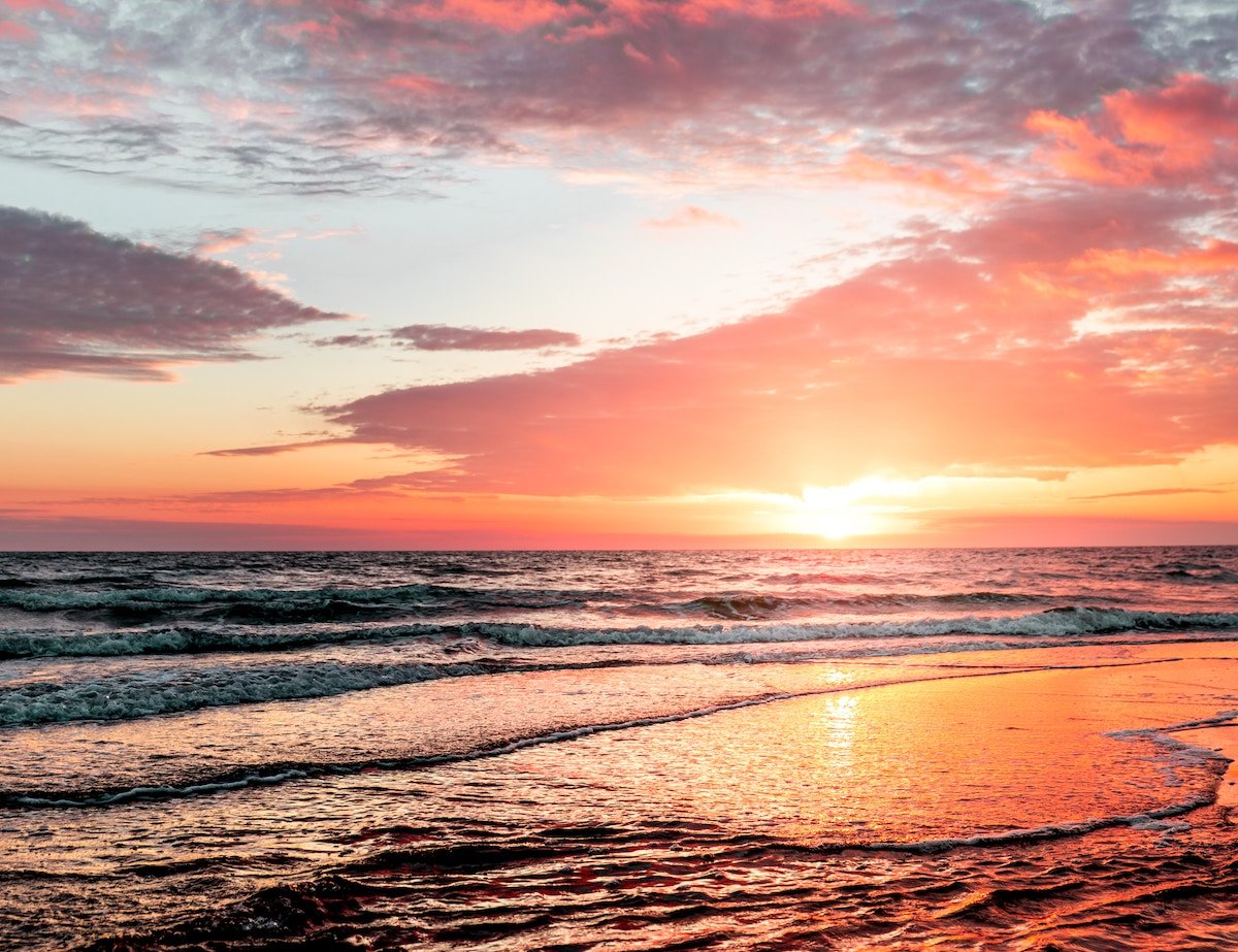 earth-tone-bathing-suit-colors-sunset